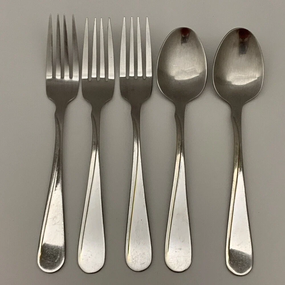 Gourmet Settings 18/10 Stainless‎ Steel Forks Spoons Flatware Lot of 5